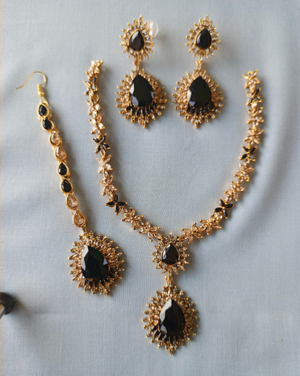 Timeless Black Stone Bridal Set