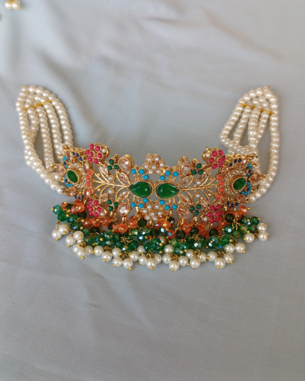 Stunning Choker Necklace - Image 2