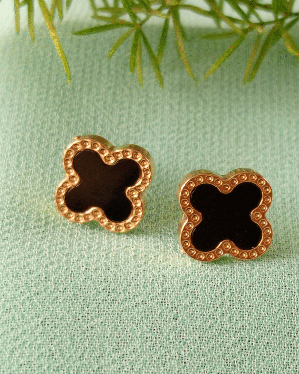 The Vintage Clover Stud Earrings