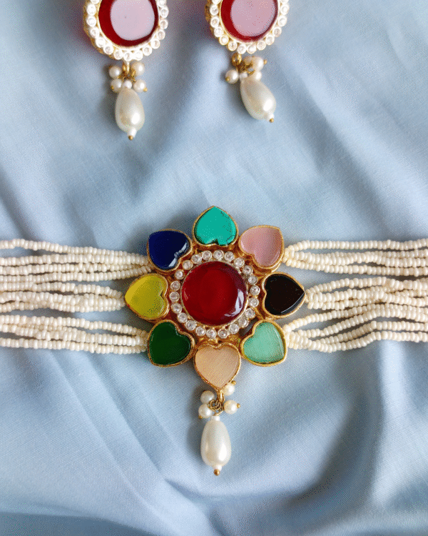 Smart Multi Color Choker Necklace - Image 3