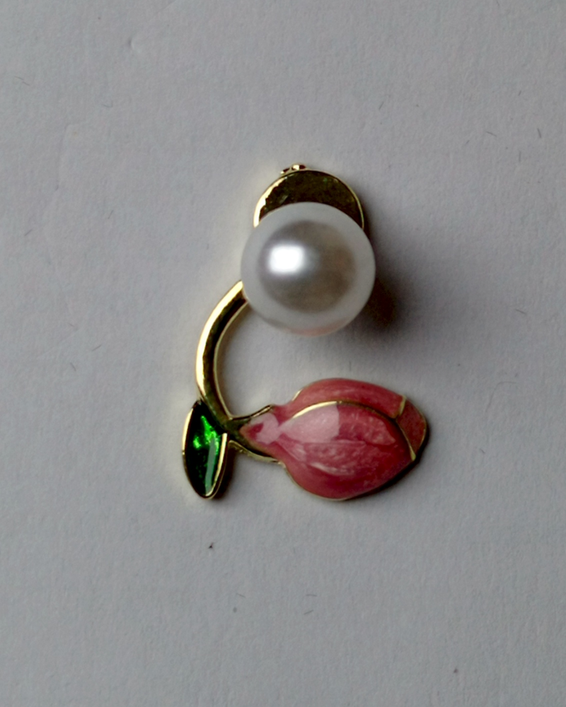 Bloom Pearl Earrings - Image 4