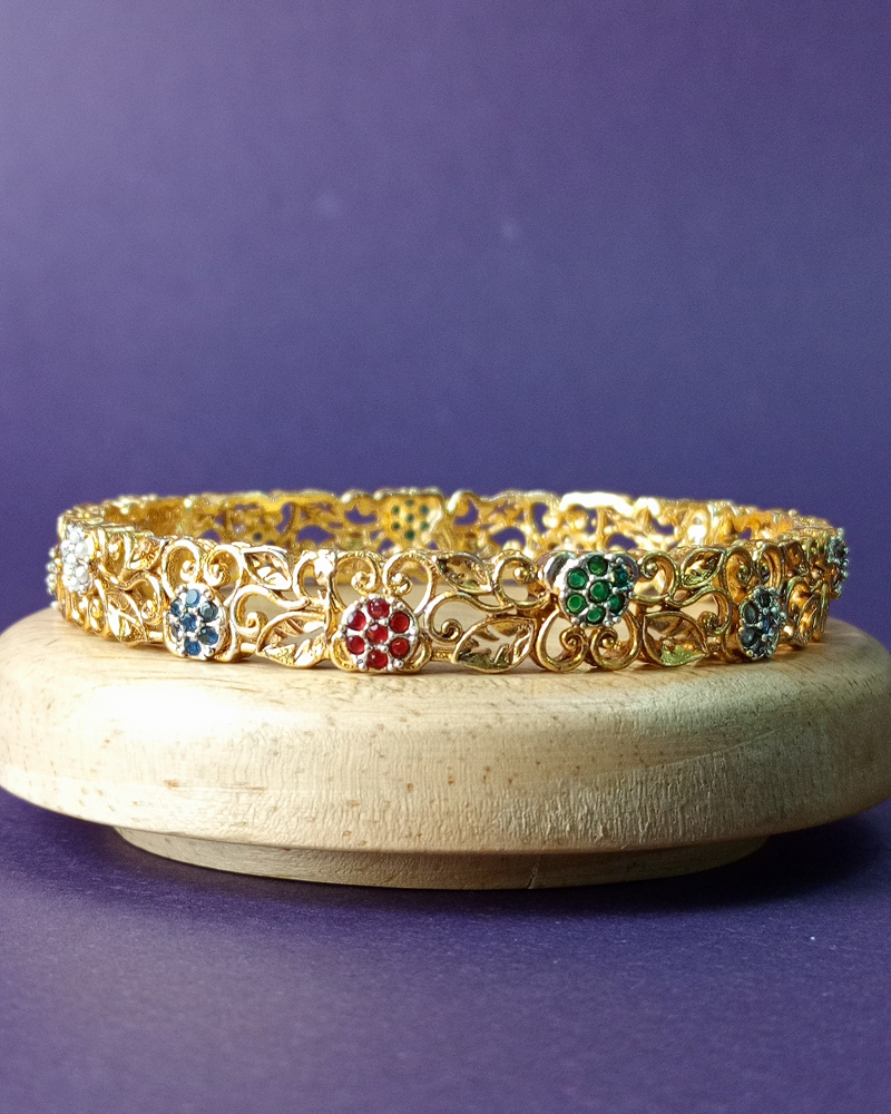 The Heritage Jewel Bangle Stack - Image 4