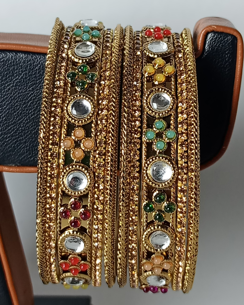 Gulshan Kundan Gold Kada Set